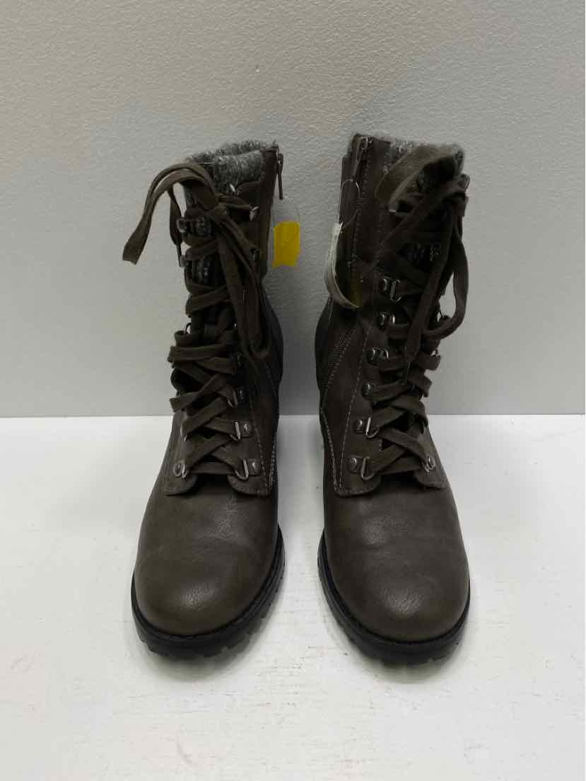 G.H.BASS & CO 10 Boots