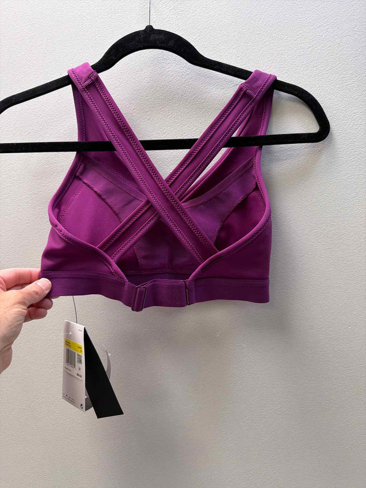 Nike S sports bra