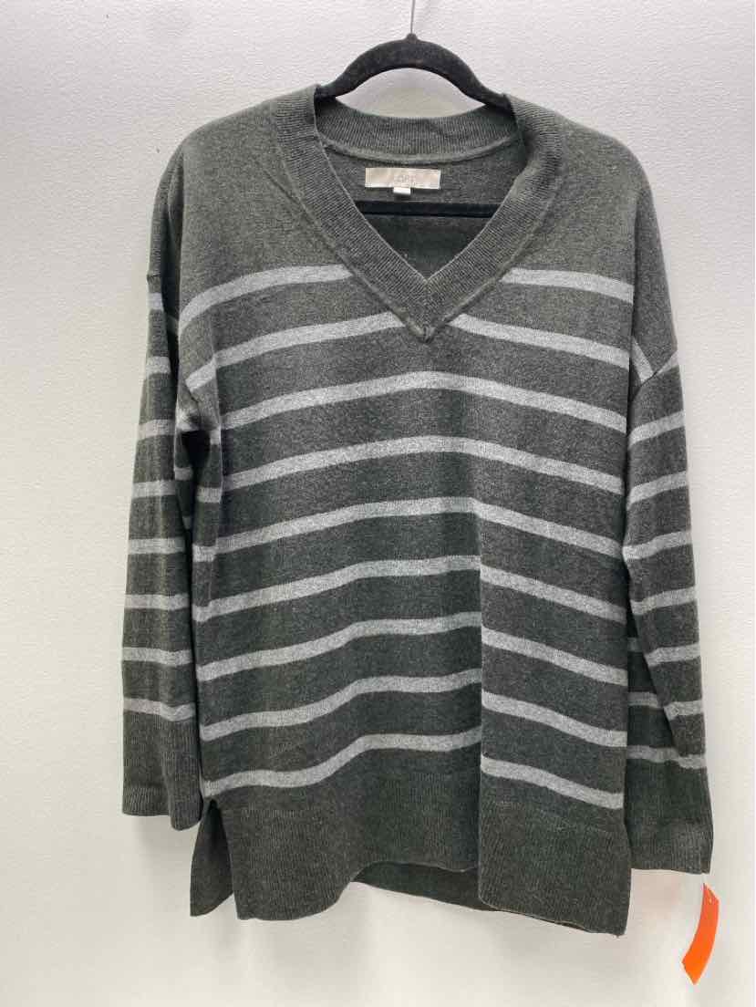 Loft Size M Sweater
