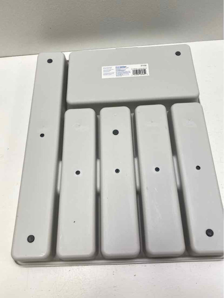 Bed Bath & Beyond misc. organizng container