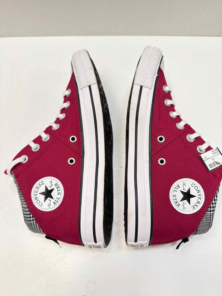 Converse 9.5 Sneakers