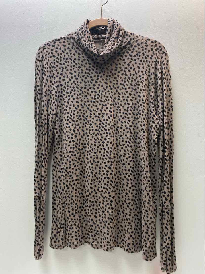 Apt 9 Size L Turtleneck