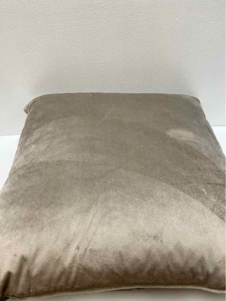 tahari throw pillow
