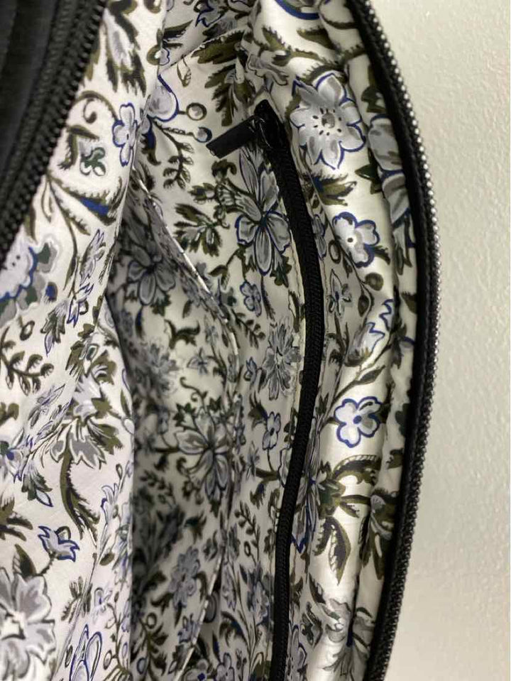 Vera Bradley tote bag