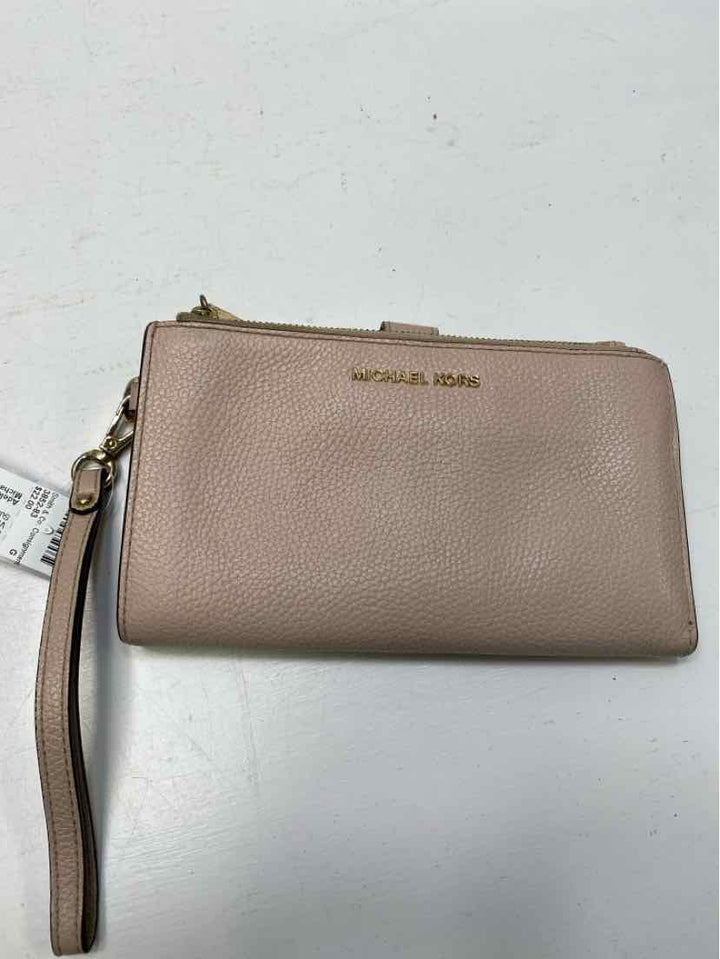 Michael Kors Wristlet