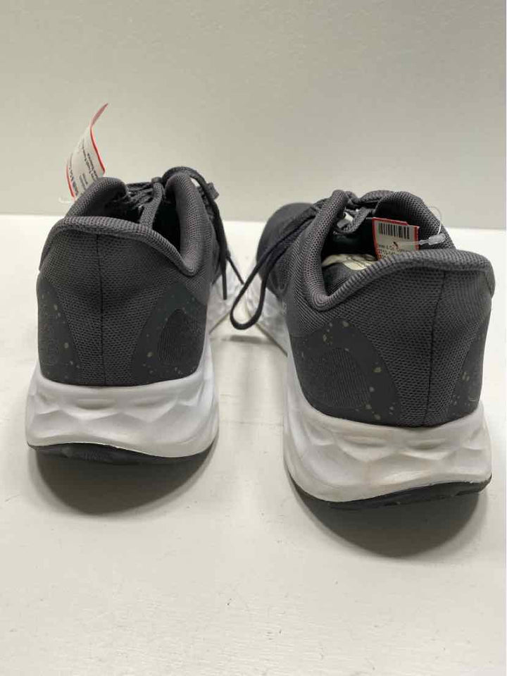 New Balance 10 Sneakers
