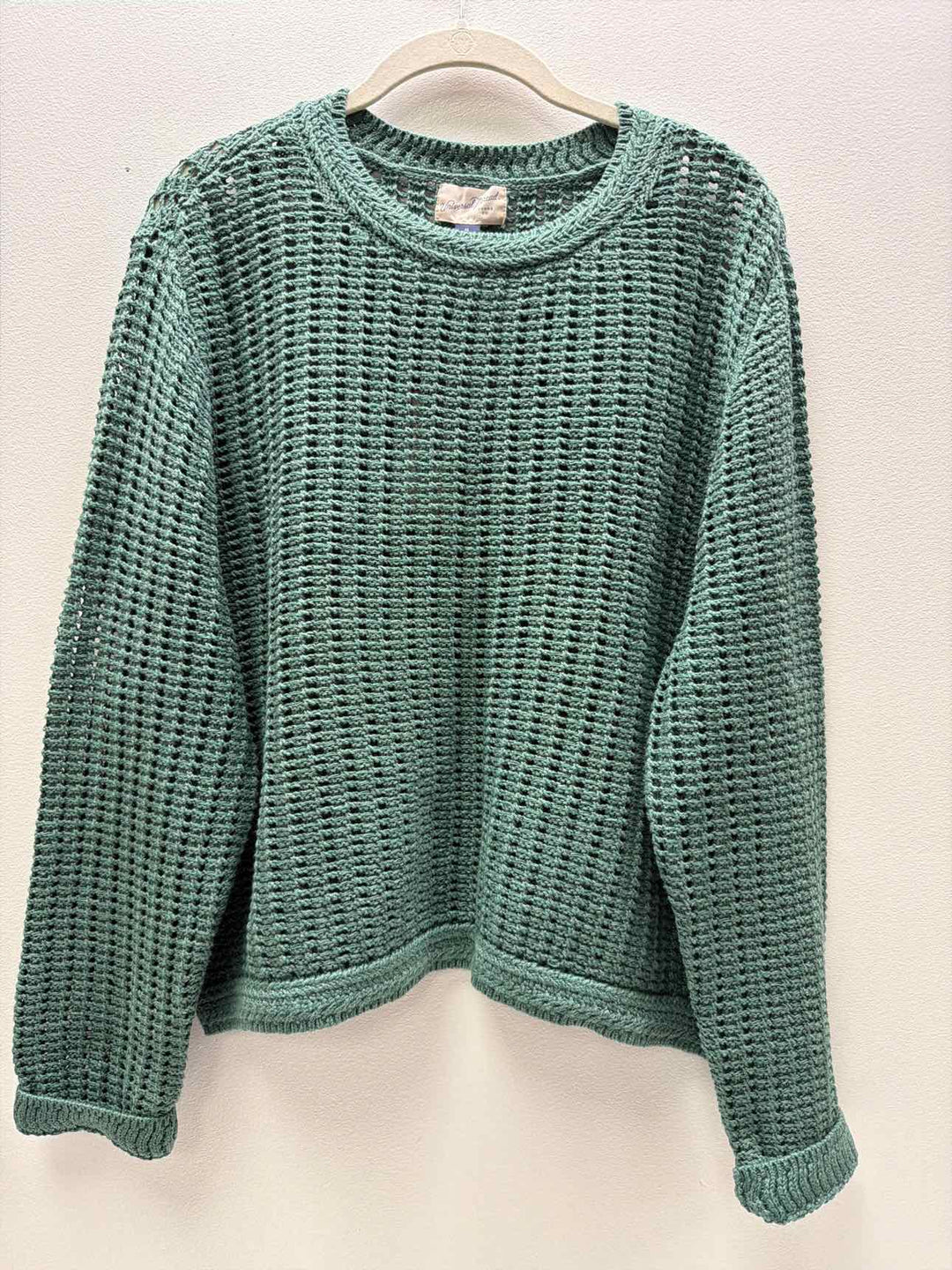 Universal Thread Size XL Sweater