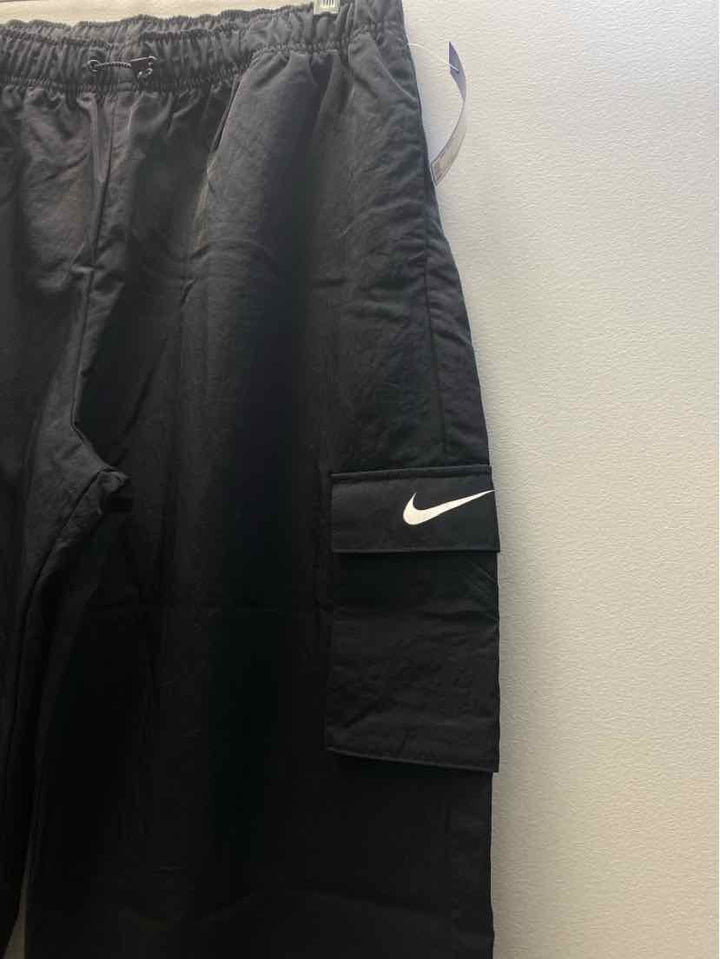 Nike M pants