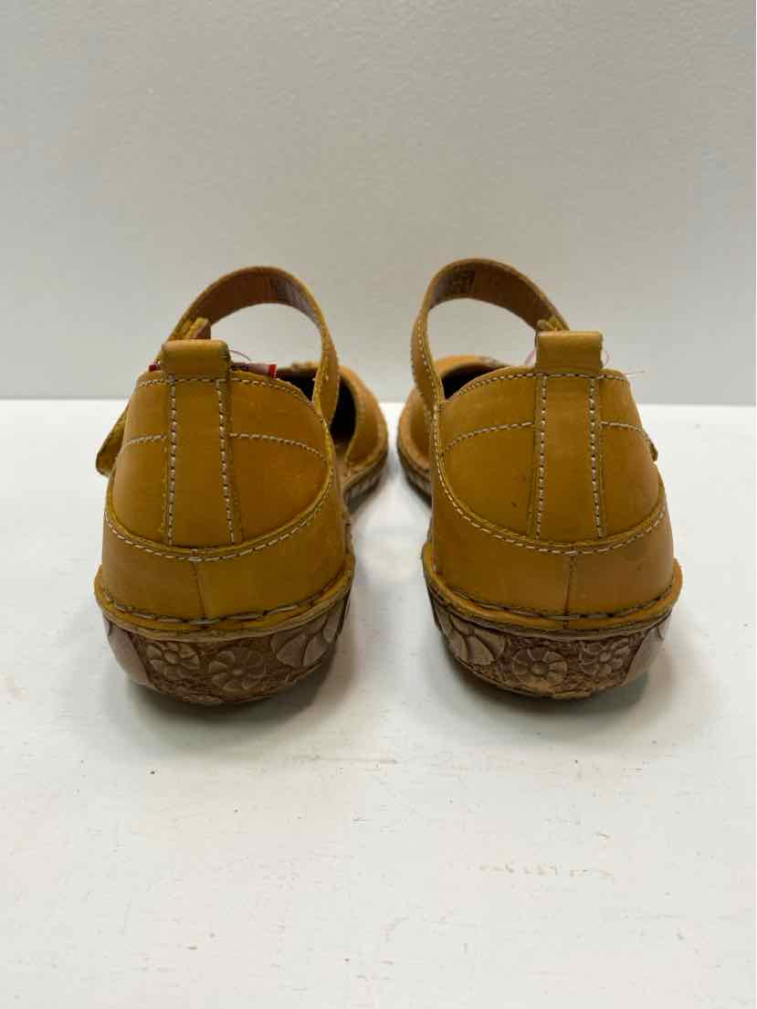 Joseph Seibel 9.5/10 Mary Janes