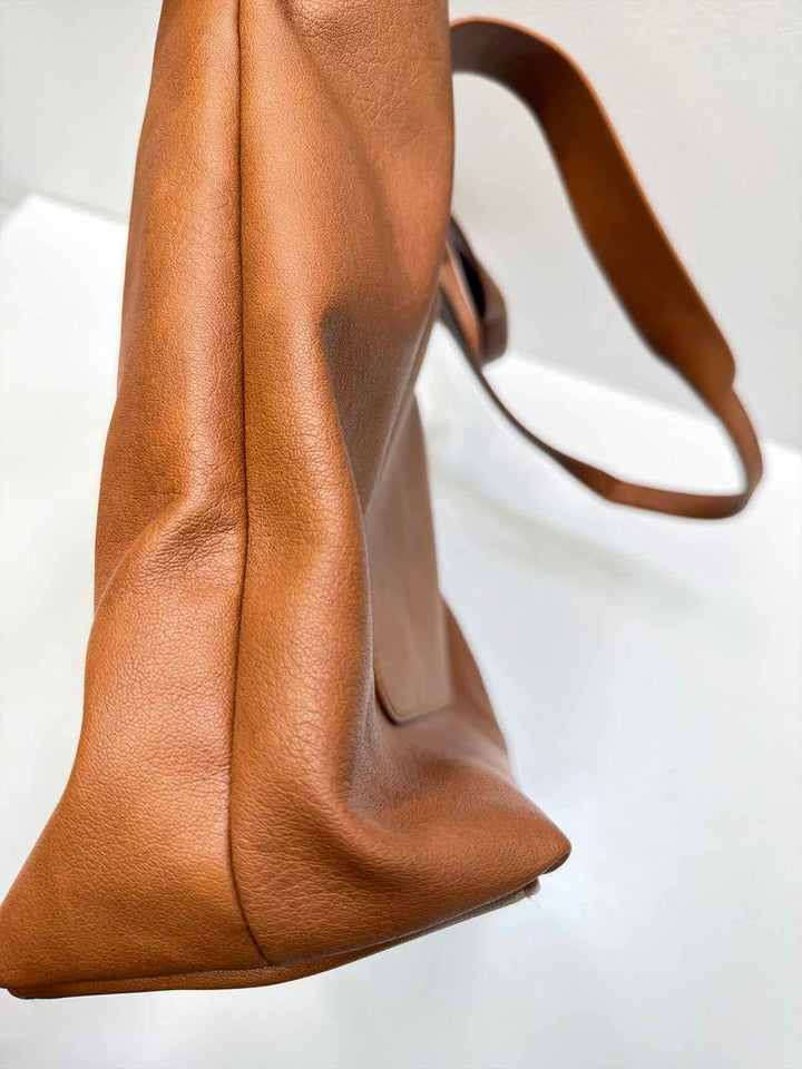 Universal Thread tote bag