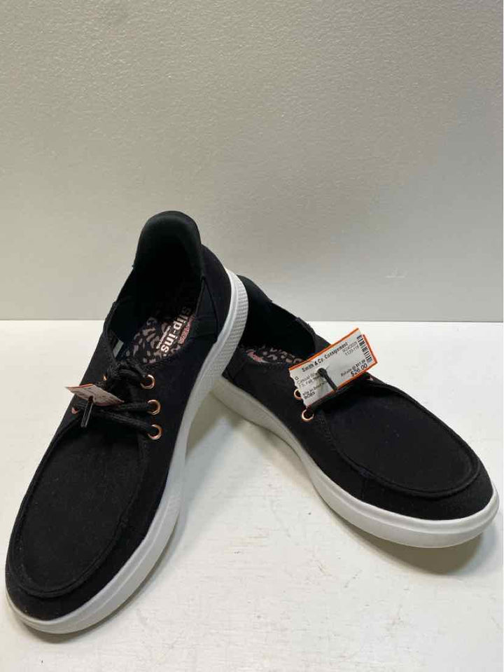 BOBS 7.5 Casual Shoes