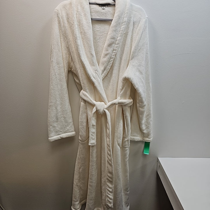 Kim Rogers Size XXL Robe