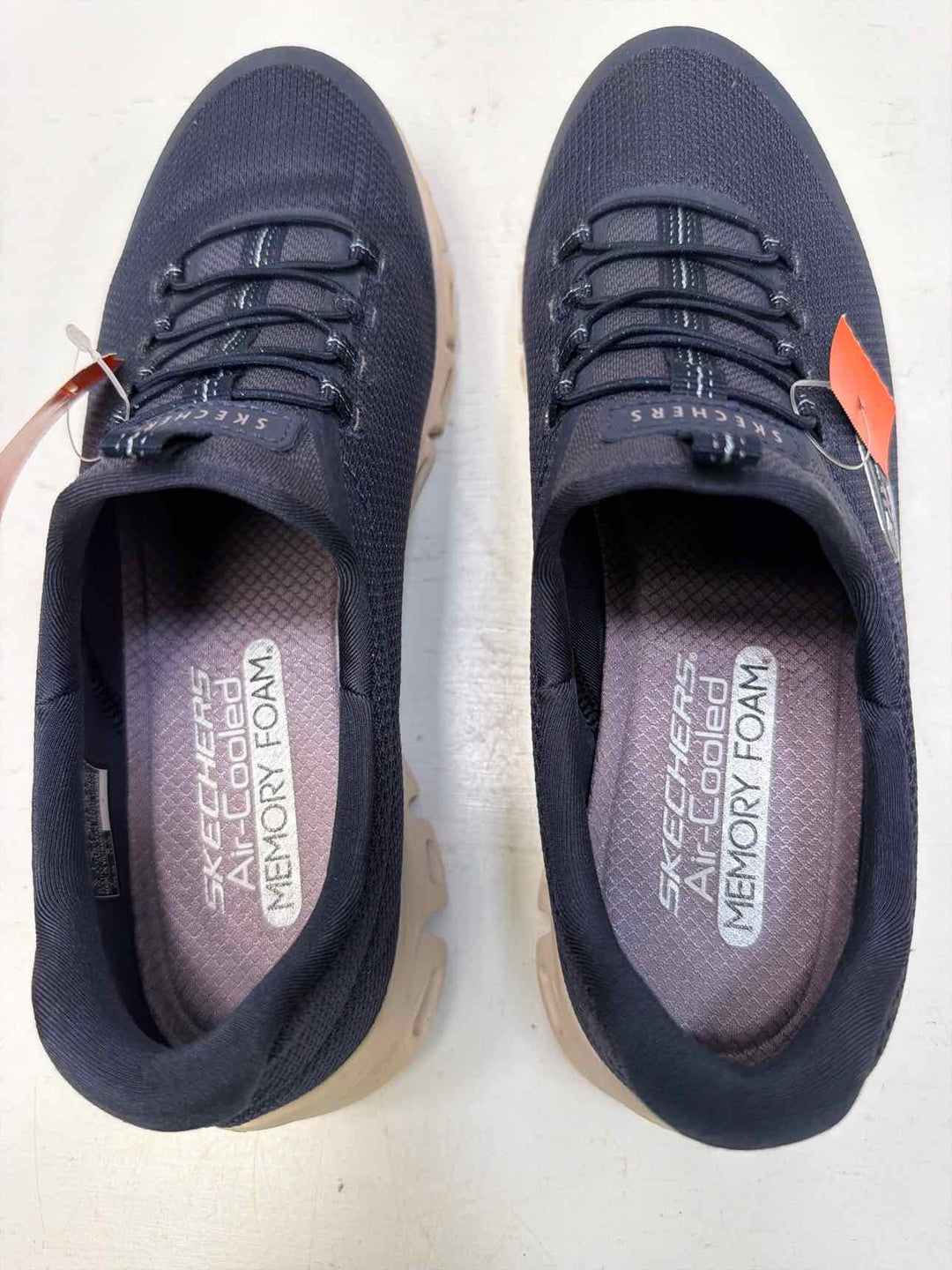 Skechers 8 slip on