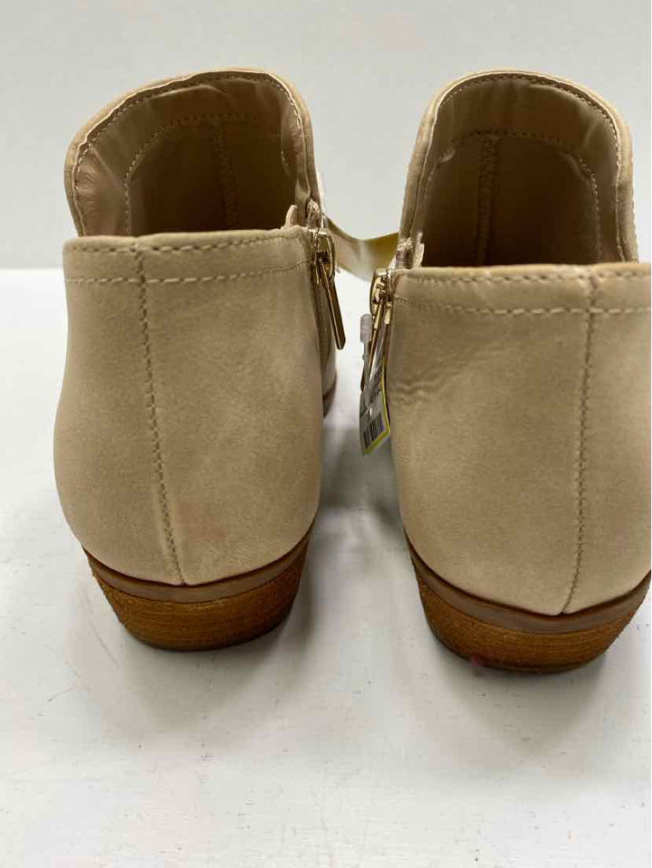 CROWN & IVY 7.5 Booties