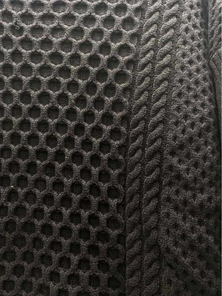 CROWN & IVY Size L Sweater