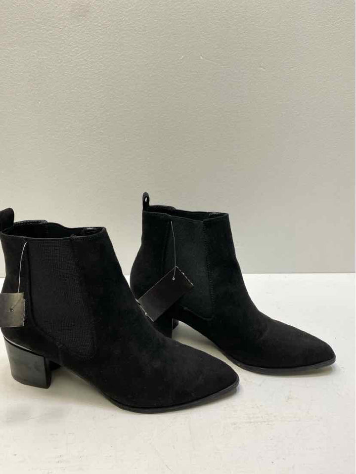 nine west 7.5 Booties