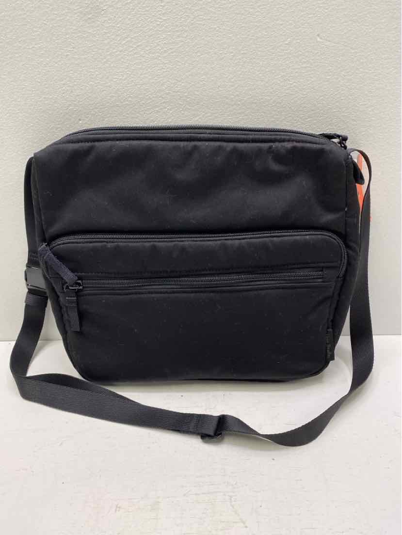 Vera Bradley tote bag