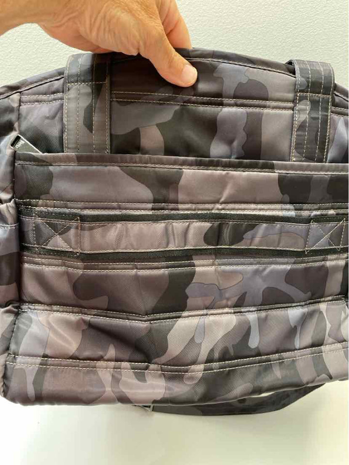 LUG Purse