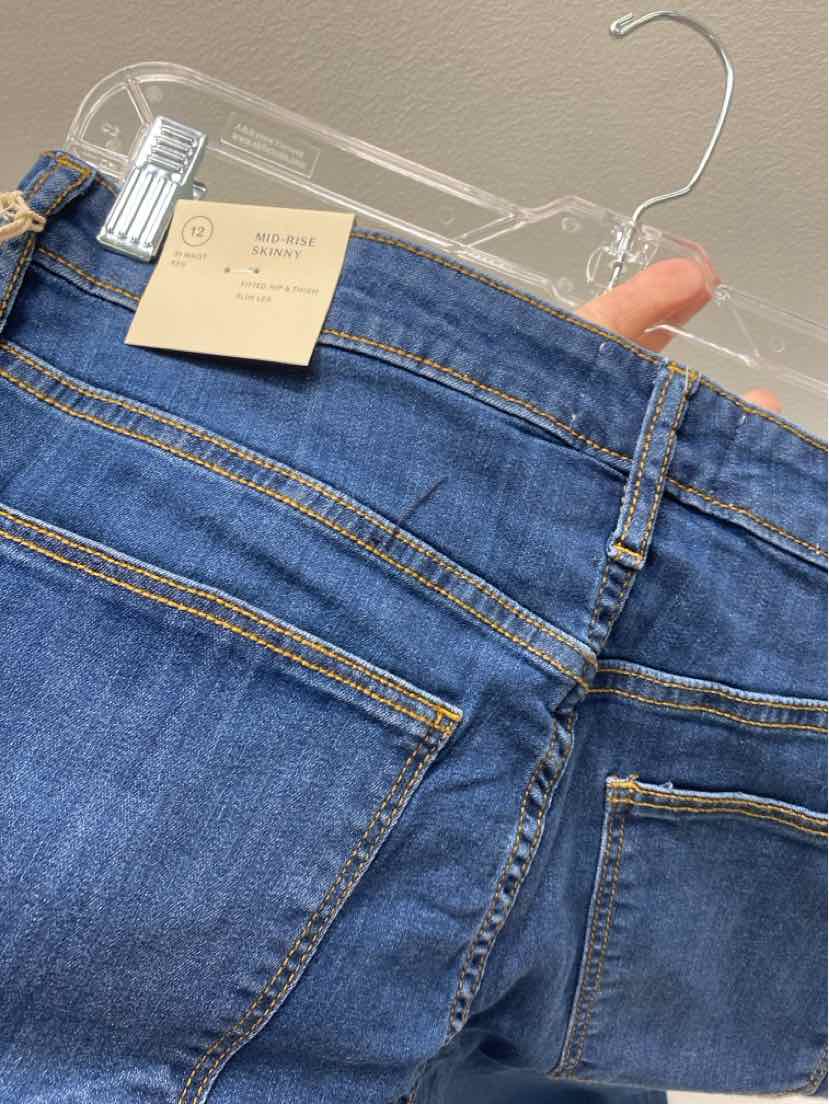 Universal Thread Size 12 Jeans