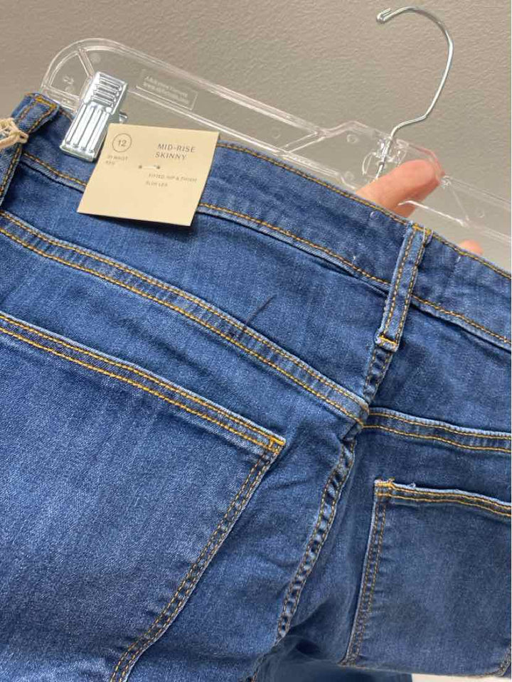 Universal Thread Size 12 Jeans