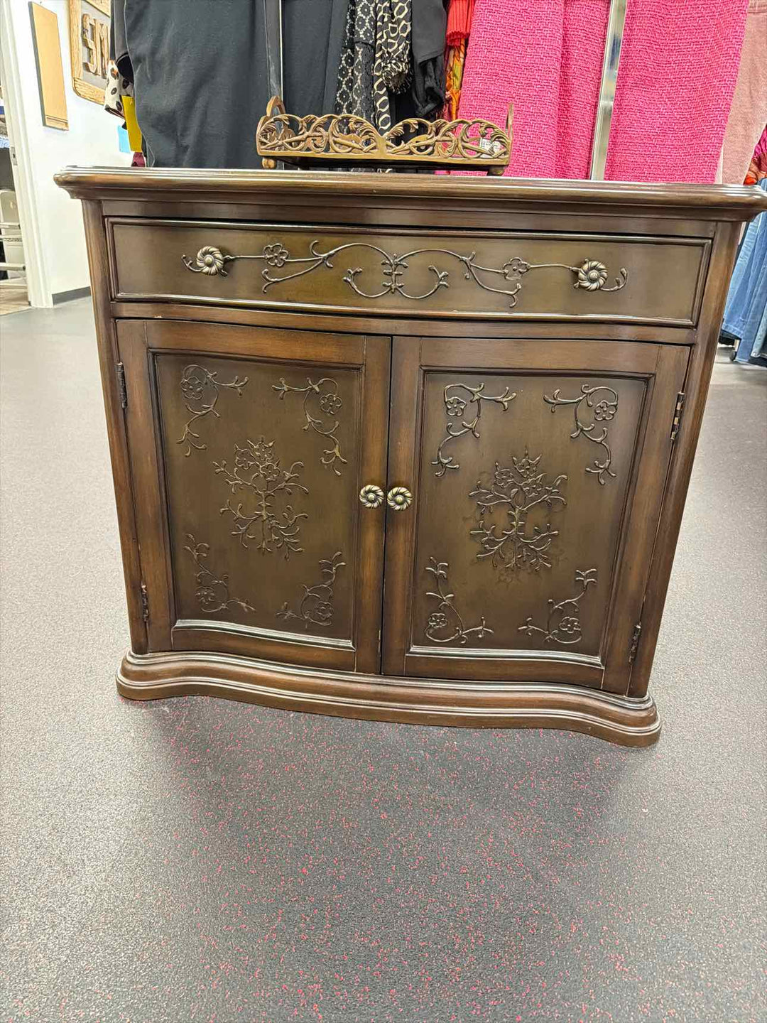Pulaski Decorative chest