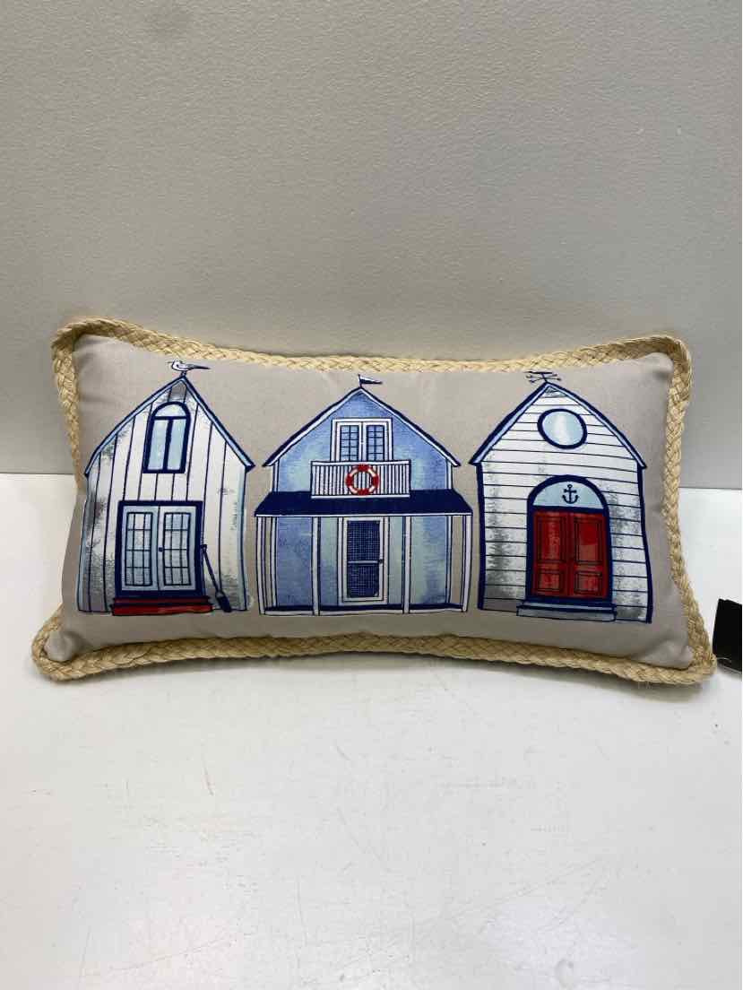 throw pillow