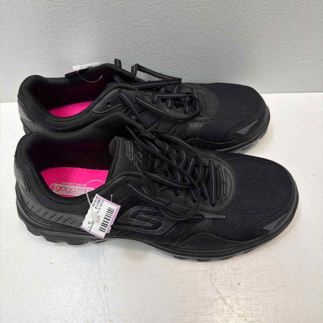 Skechers 8.5 Sneakers
