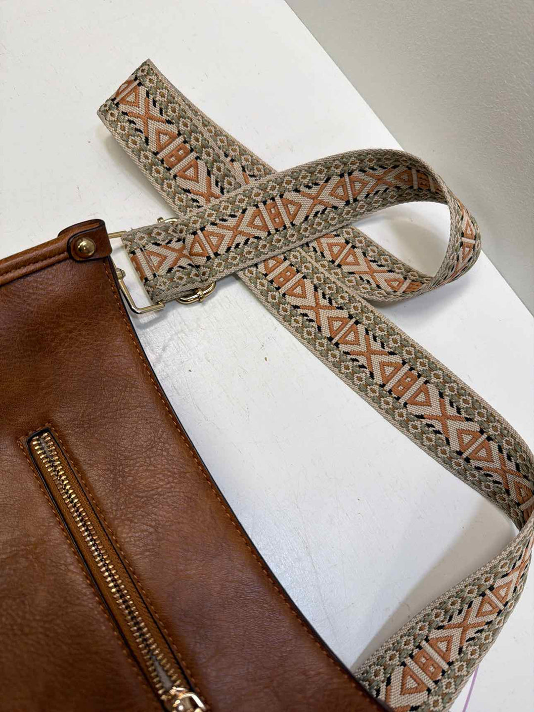 HKCLUF Crossbody