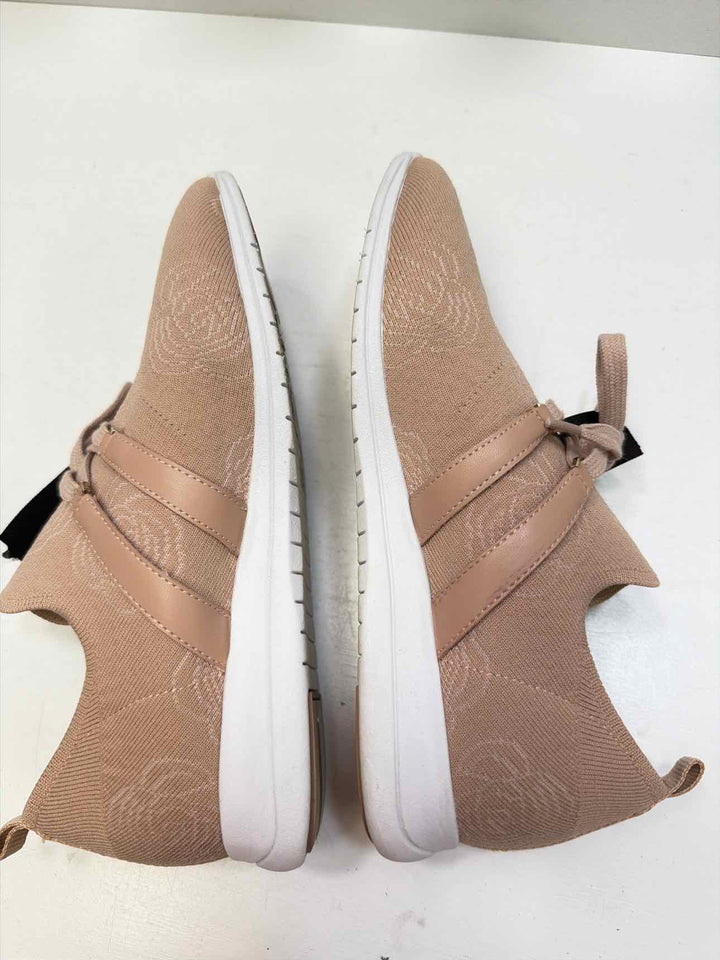 Isaac Mizrahi 8 Sneakers