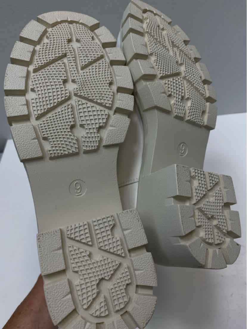 Athlefit 9 Boots