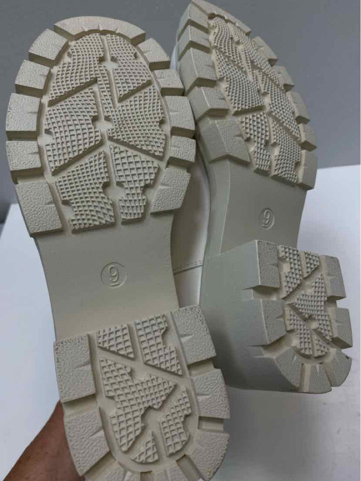 Athlefit 9 Boots