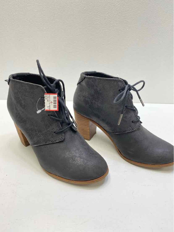 Toms 8.5 Booties