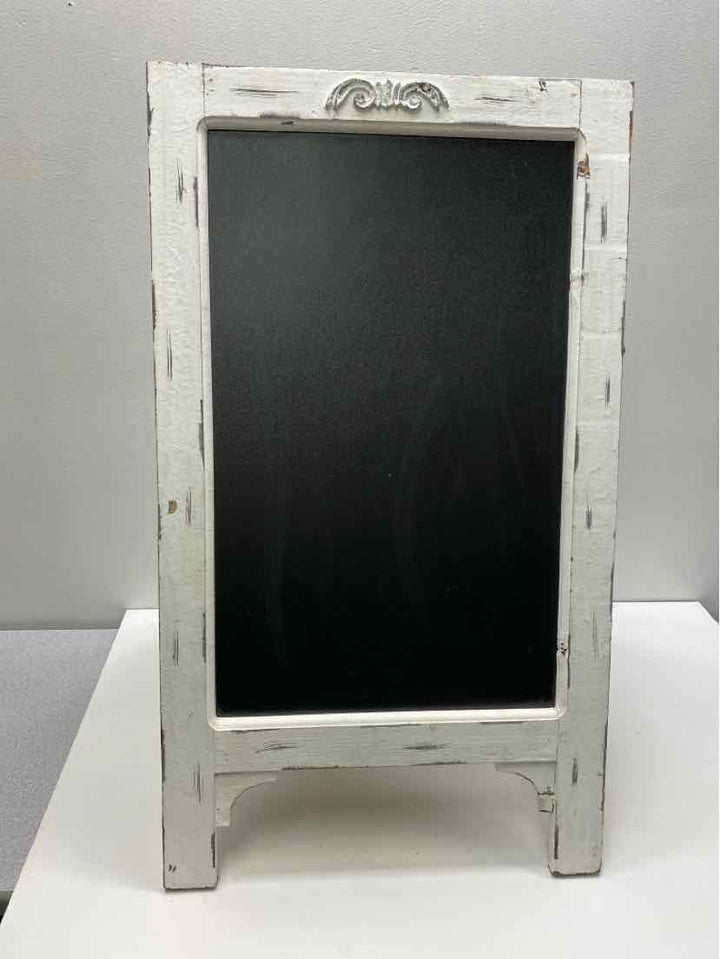 Easel