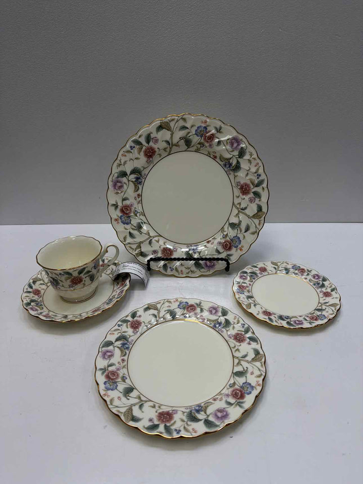 Noritake La Prada dish set