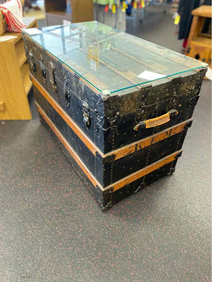 Reading Trunk Factory Trunk