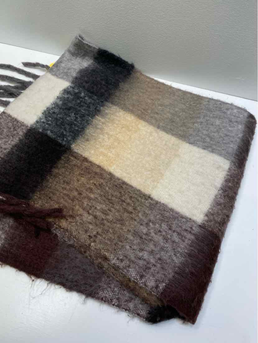 steve madden Winter Scarf