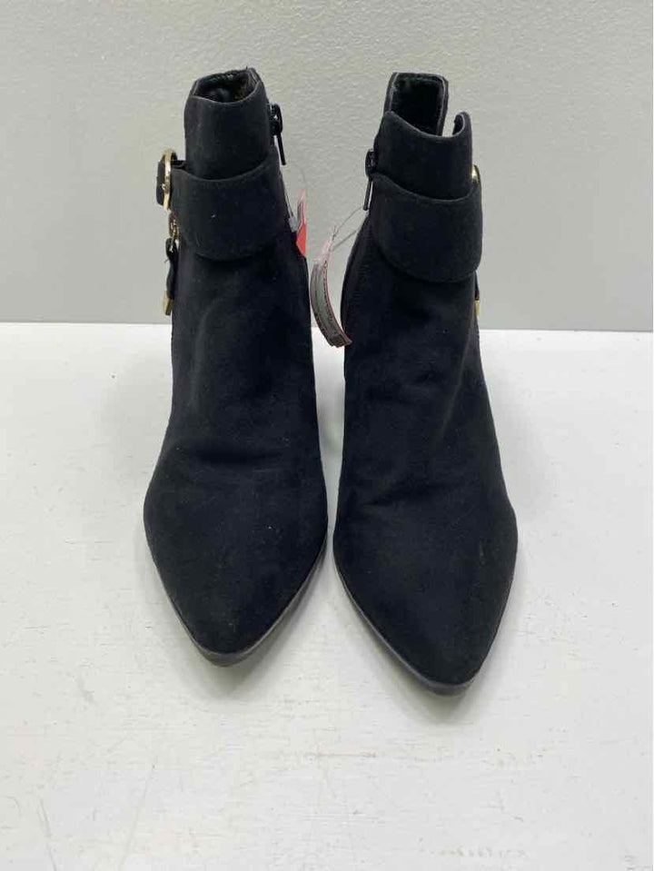 Liz Claiborne 8W Boots