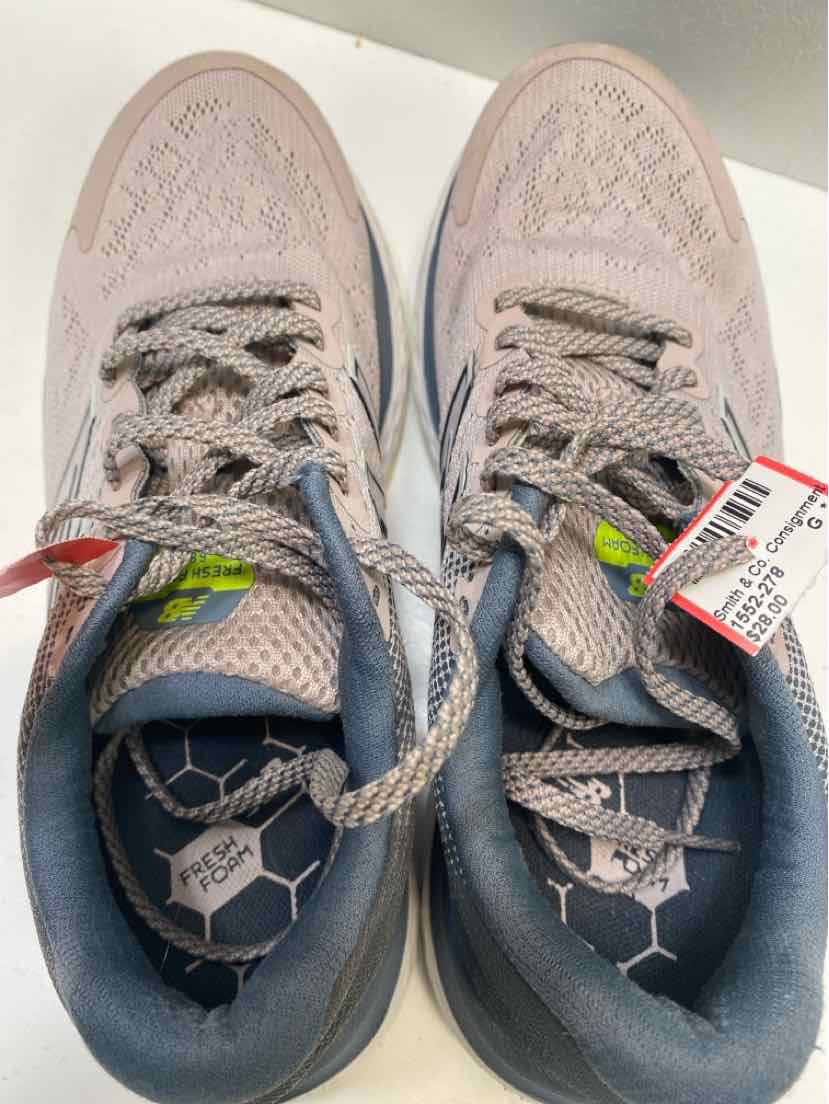 New Balance 7.5 Sneakers