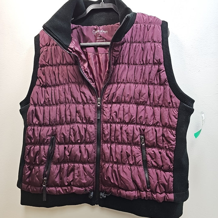 Calvin Klein Size 3X Vest