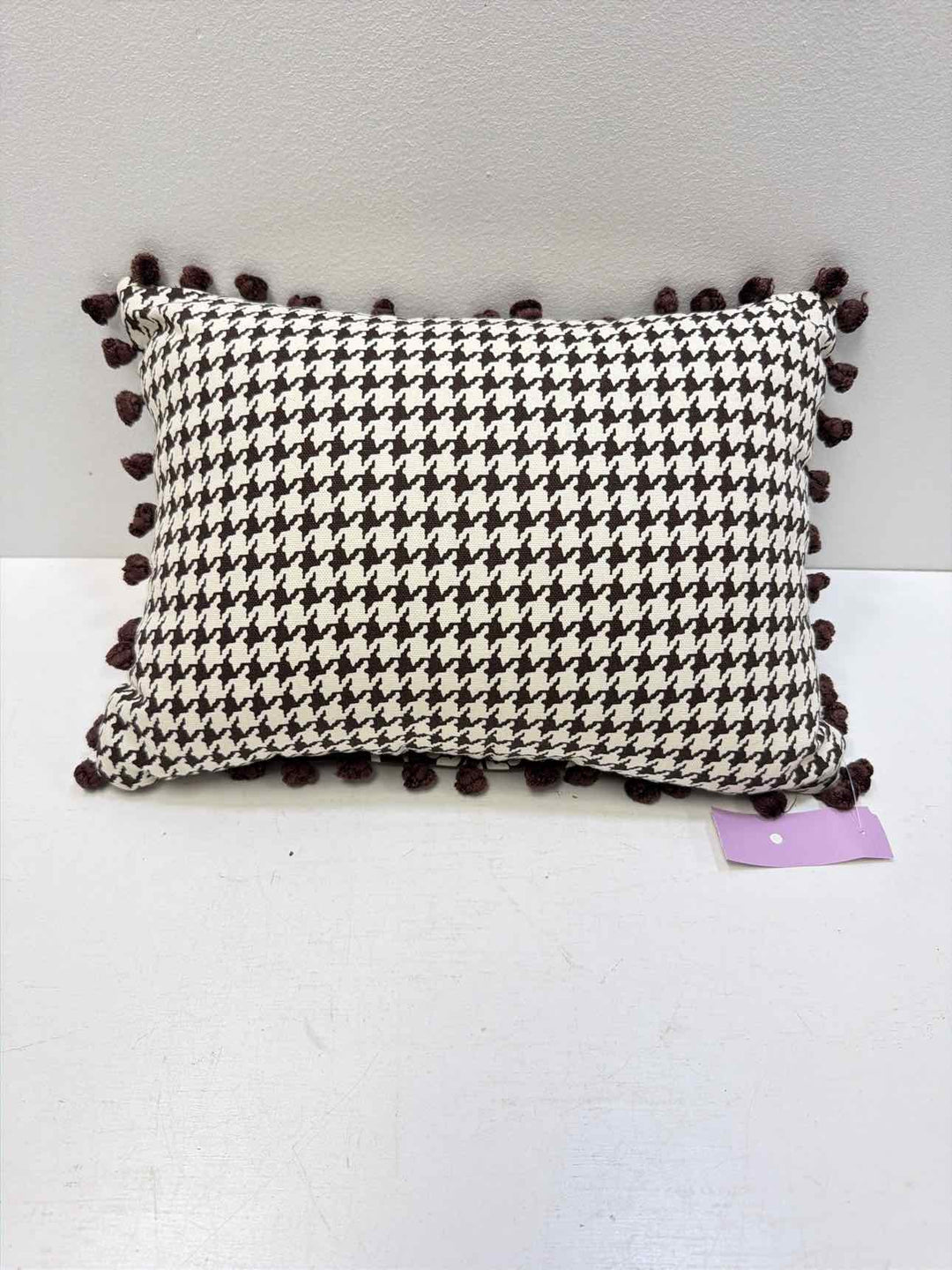 throw pillow