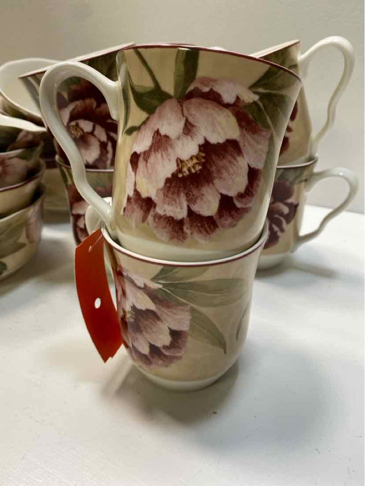 222 Fifth dish set