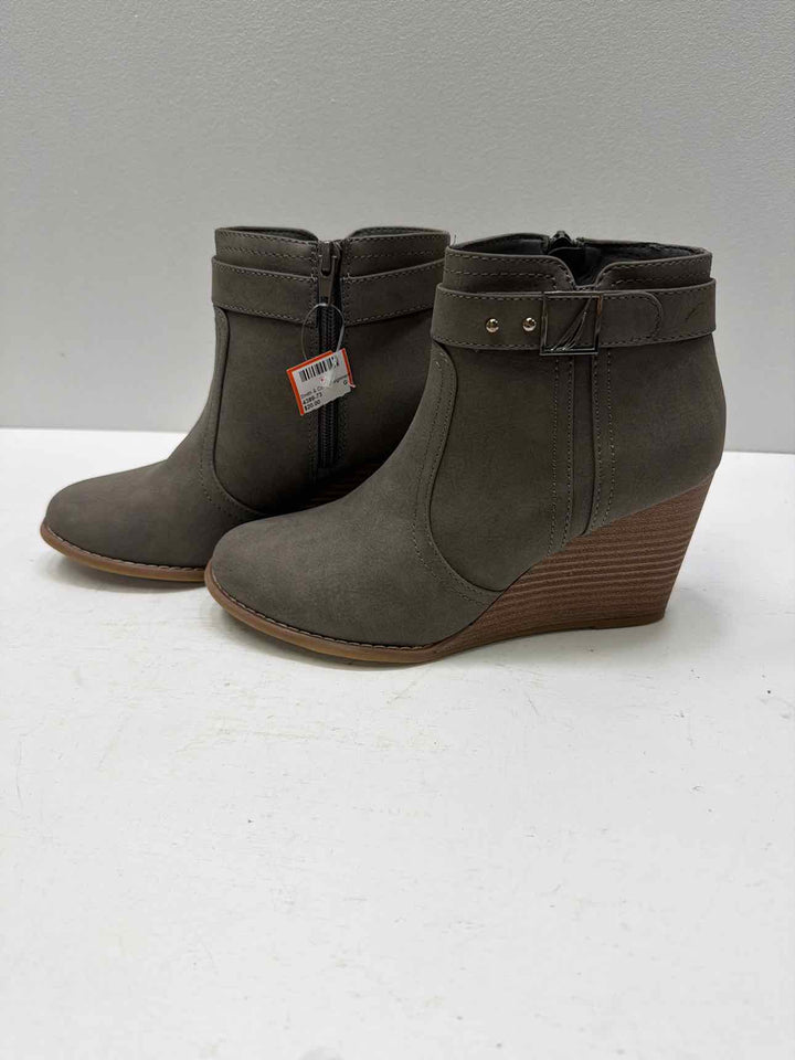 Nautica 8 Booties